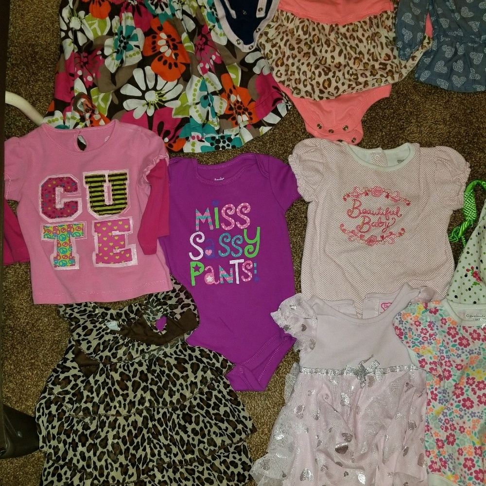 12month girl clothes - Picture 3 of 3